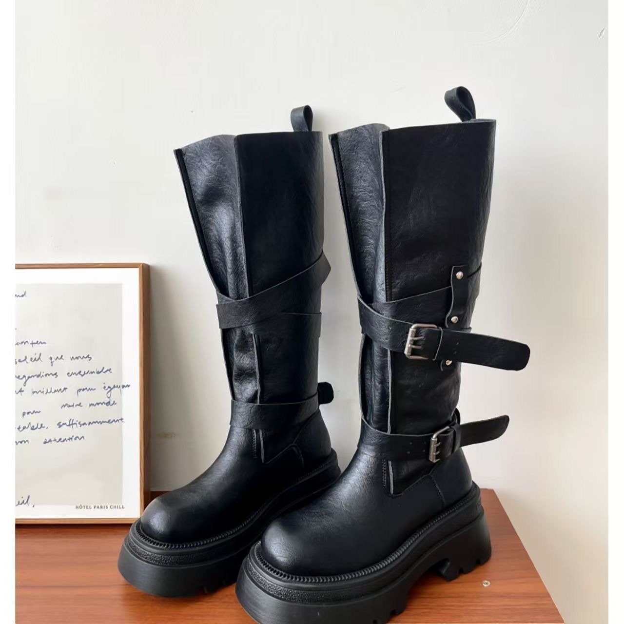 Botas Femininas de Cano Alto c - Vintage Fashion Online avaliação e preço