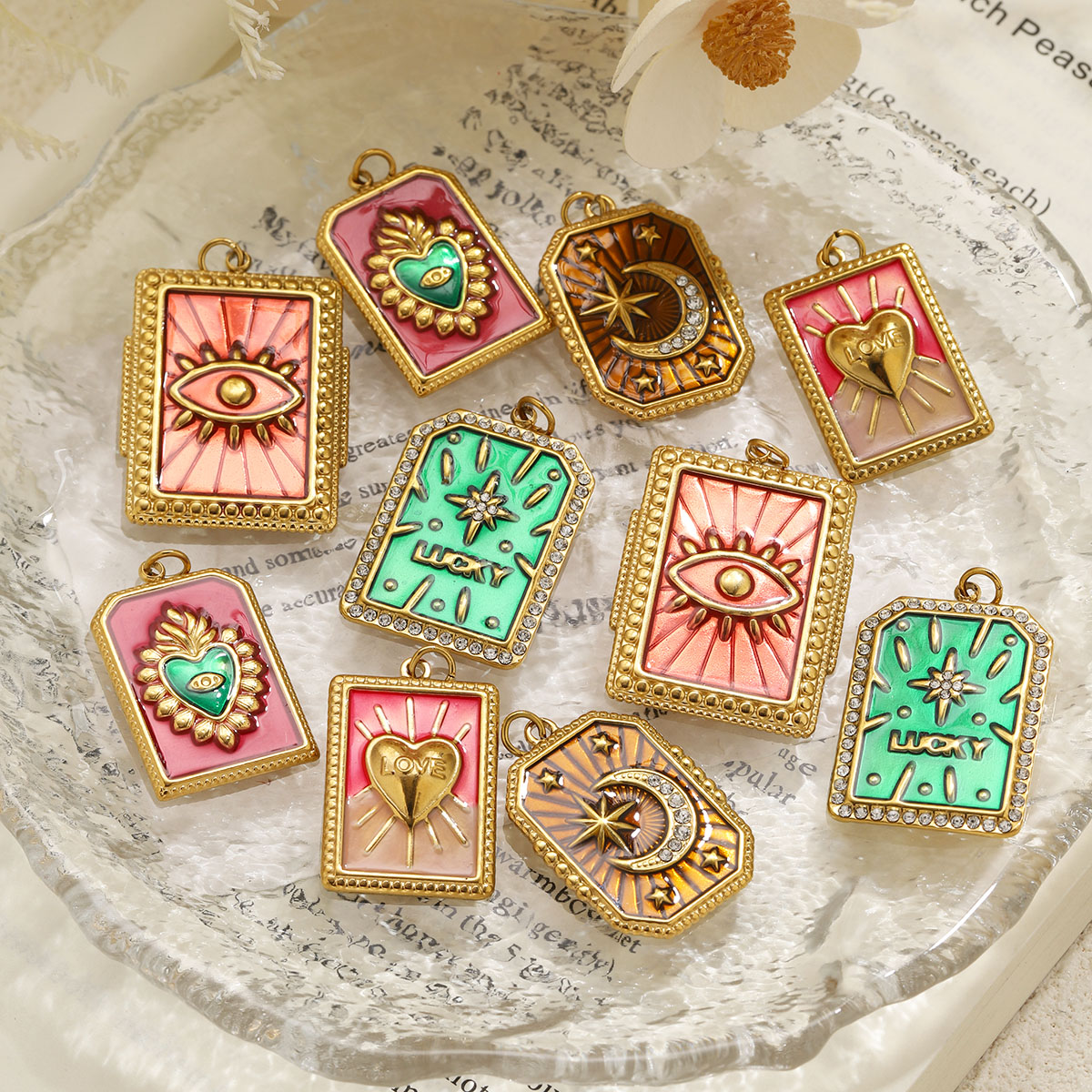Pingente de Carta de Tarô em E - Vintage Fashion Stores avaliação e preço